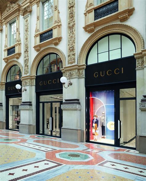 negozio montecatini gucci|negozi gucci oggi.